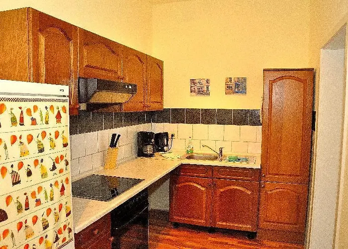 Neustadt-fewo-zentral-guenstig-l6 Apartman